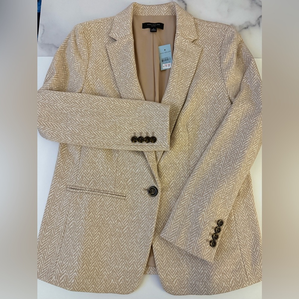 🔥🤍NWT/ Ann Taylor Beige Herringbone Blazer